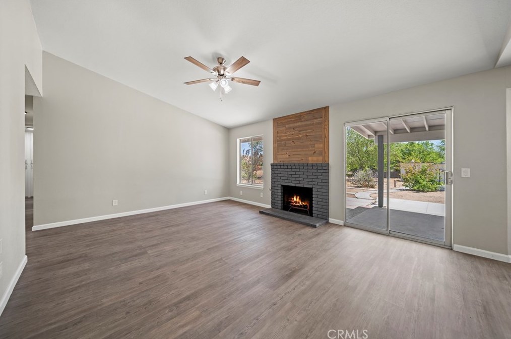 39342 Frontier Circus St, Palmdale CA  93591-3237 exterior