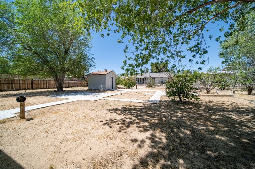 39342 Frontier Circus St, Palmdale CA  93591-3237 exterior