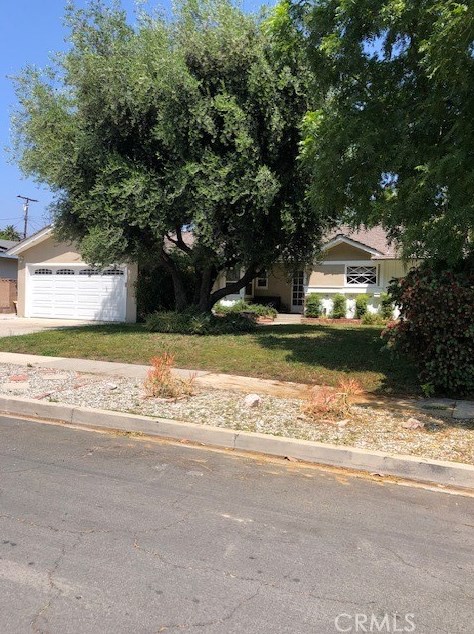 11552 Wish Ave, San Fernando, CA 91344