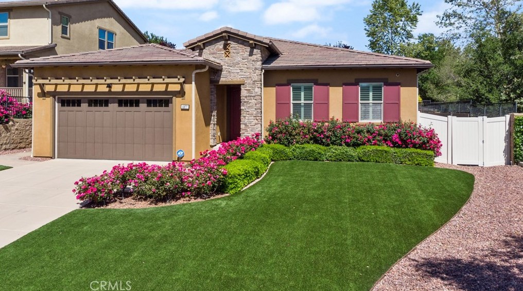 4977 Hydepark Dr, Calabasas, CA 91301