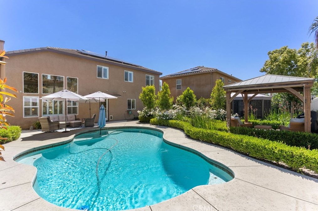 10304 Tungsten St, Bakersfield CA  93311-9516 exterior