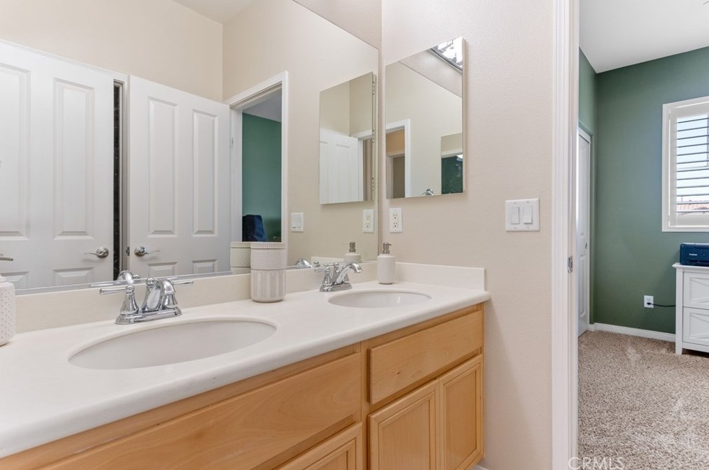 10304 Tungsten St, Bakersfield CA  93311-9516 exterior