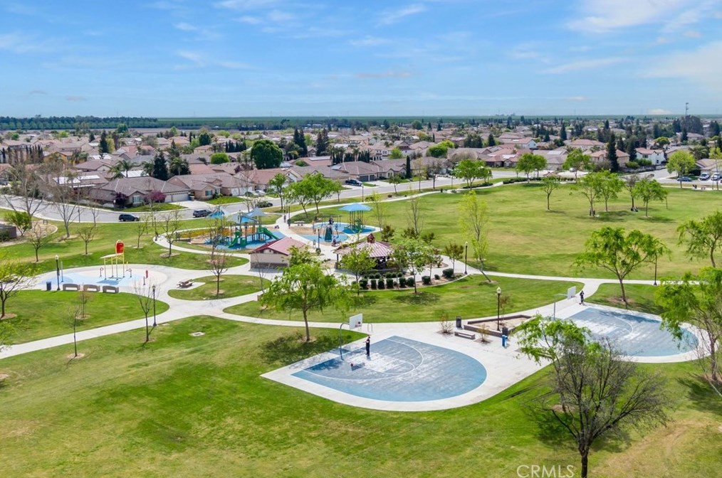 10304 Tungsten St, Bakersfield CA  93311-9516 exterior