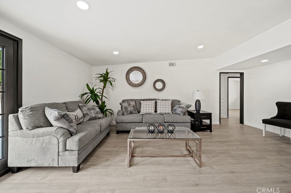 38873 Sage Tree St, Palmdale CA  93551-3844 exterior