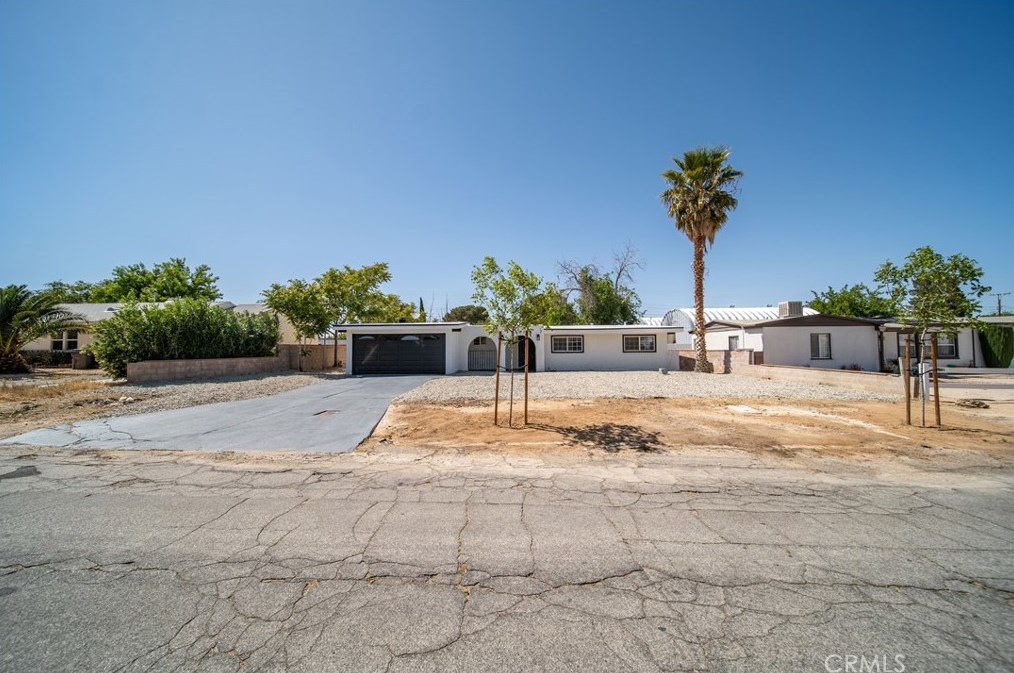 38873 Sage Tree St, Palmdale CA  93551-3844 exterior