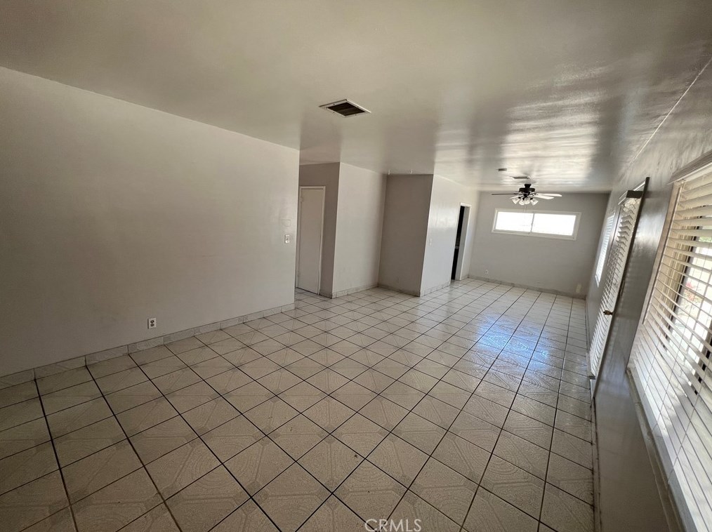 9672 Gullo Ave, Los Angeles CA  91331-5252 exterior