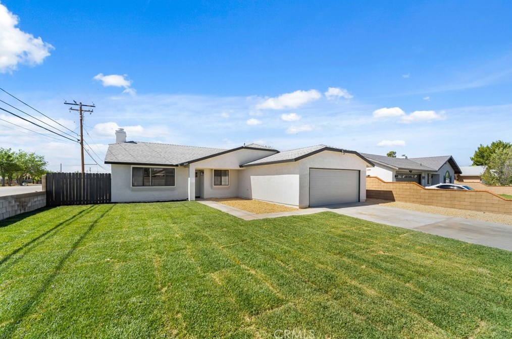 2004 Phlox Ave, Tropico Village, CA 93560-6100