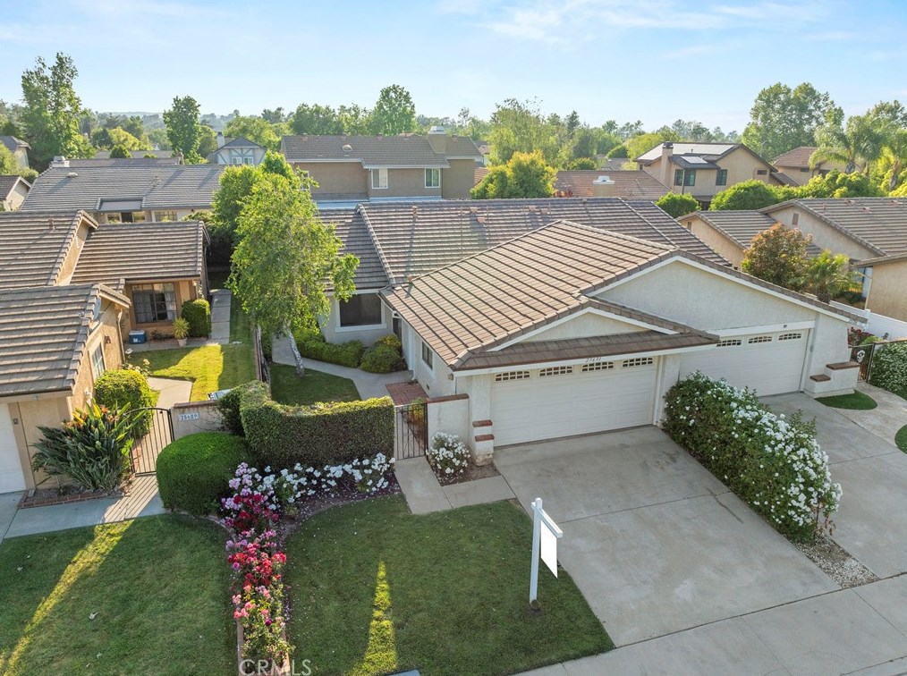 25691 Leticia Dr, Santa Clarita, CA 91355-2253