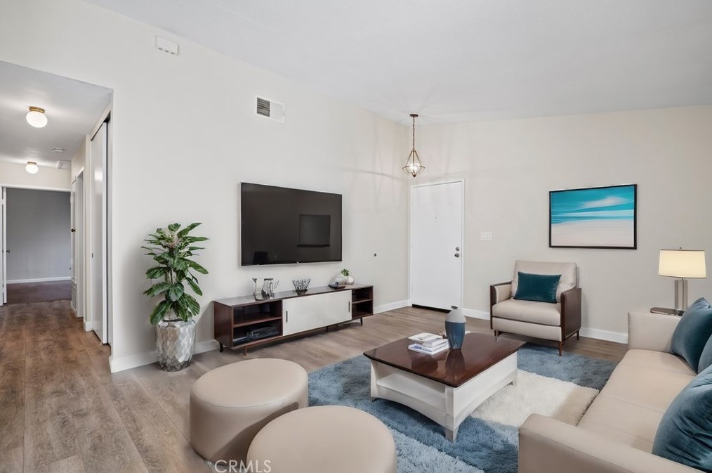 25691 Leticia Dr, Santa Clarita CA  91355-2254 exterior