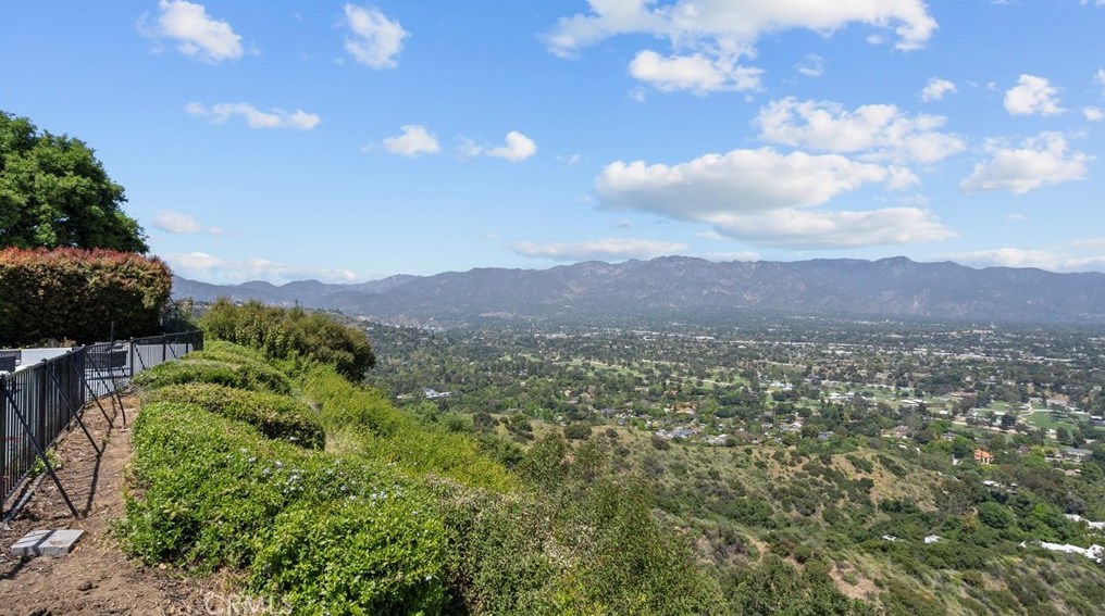 771 Panorama Pl, Pasadena CA  exterior