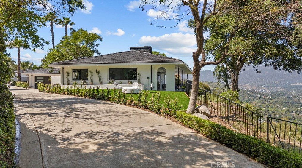 771 Panorama Pl, Pasadena CA  91105-1020 exterior