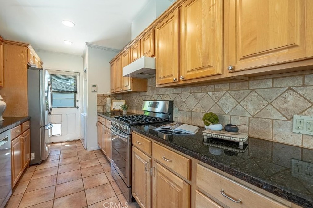 4427 Elmer Ave, North Hollywood CA  91602-2014 exterior
