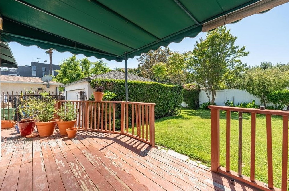 4427 Elmer Ave, North Hollywood CA  91602-2014 exterior