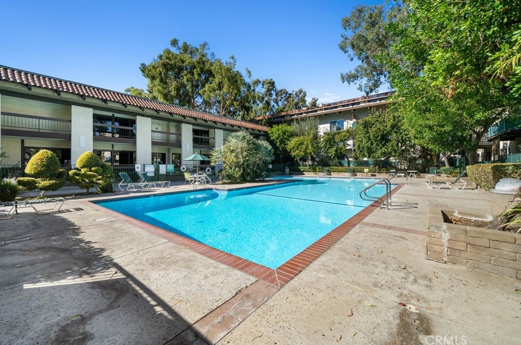 5460 White Oak Ave #g106, Van Nuys, CA 91316