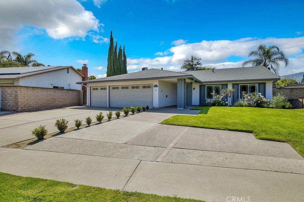936 Bethel Ct, Simi Valley, CA 93065-5601