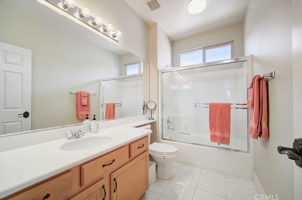 3831 Tournament Dr, Palmdale CA  93551-5642 exterior