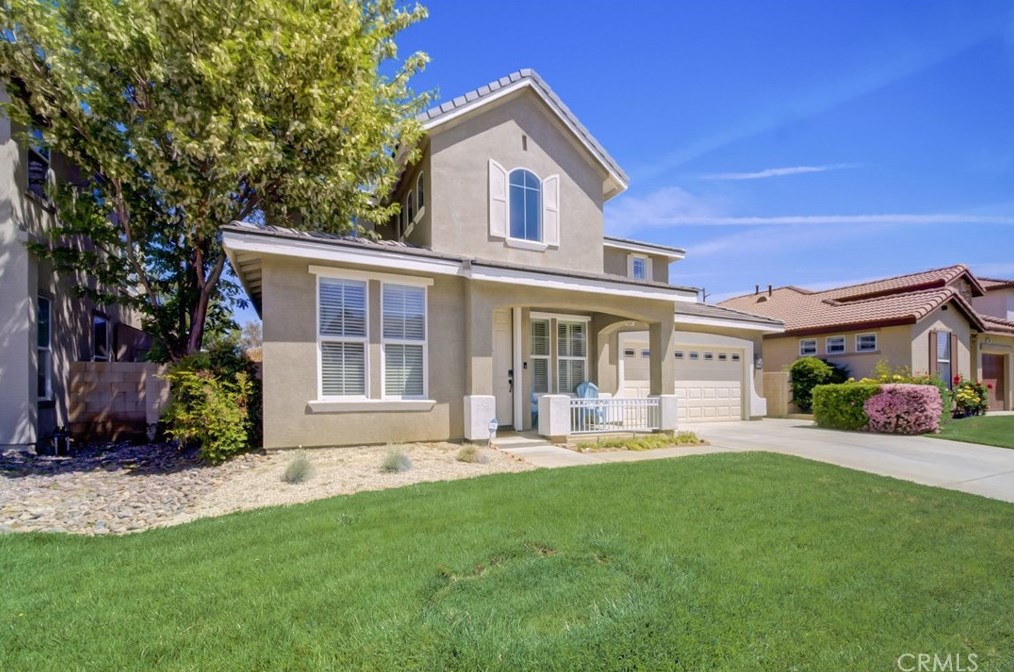 3831 Tournament Dr, Palmdale CA  93551-5642 exterior