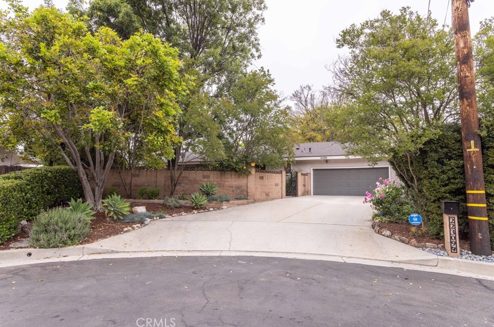 22309 Marilla St, Chatsworth, CA 91311