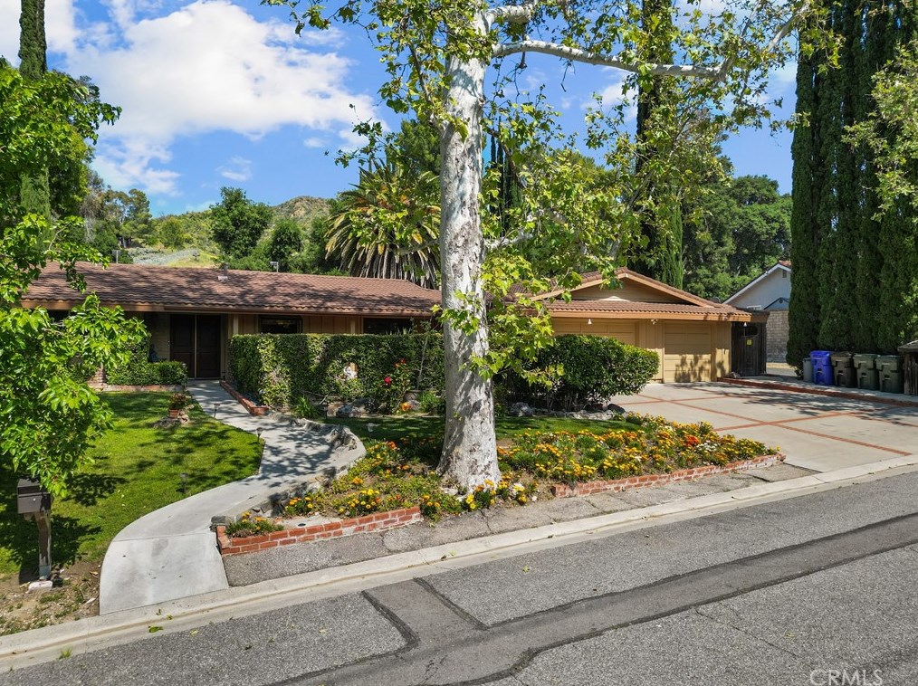 26342 Sand Canyon Rd, Santa Clarita, CA 91387-4019