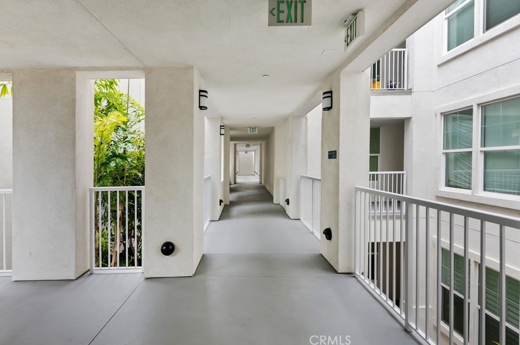 4042 Tradewinds Dr, Oxnard, CA 93035