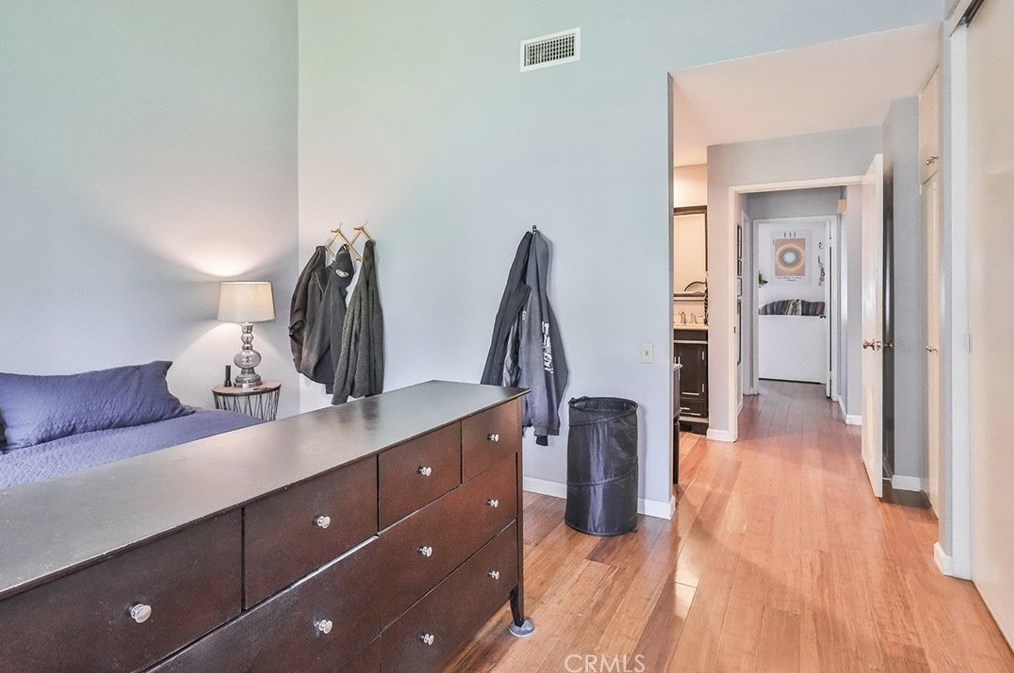 25252 Avenida Rotella, Santa Clarita CA  91355-3003 exterior