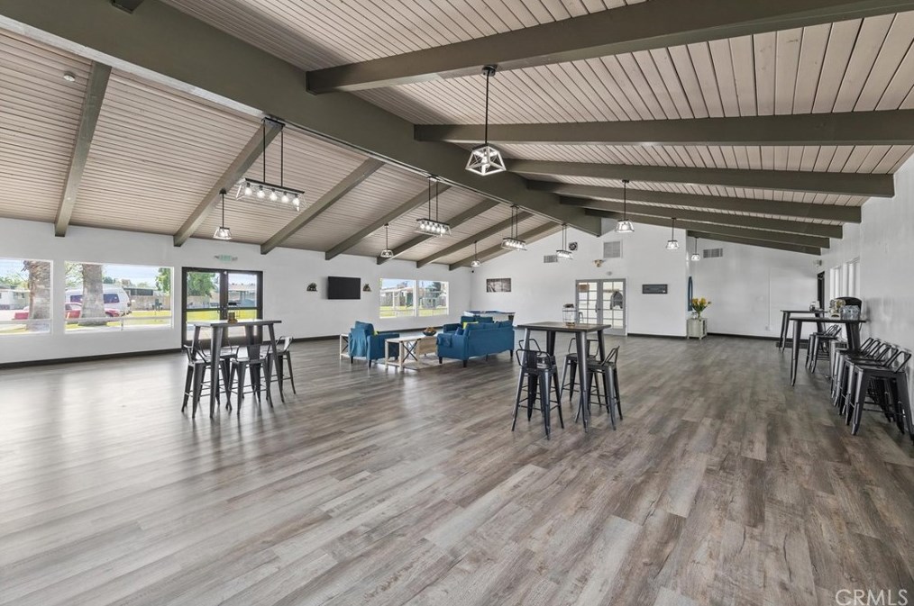 136 Fernwood Ln, Bakersfield CA  93308-4680 exterior