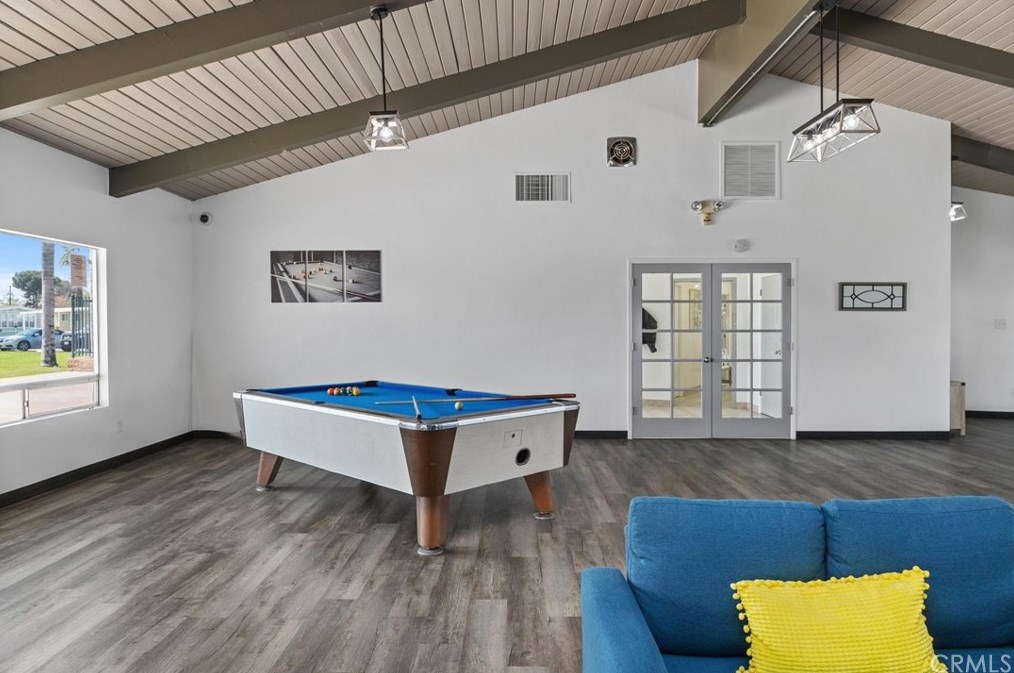 136 Fernwood Ln, Bakersfield CA  93308-4680 exterior