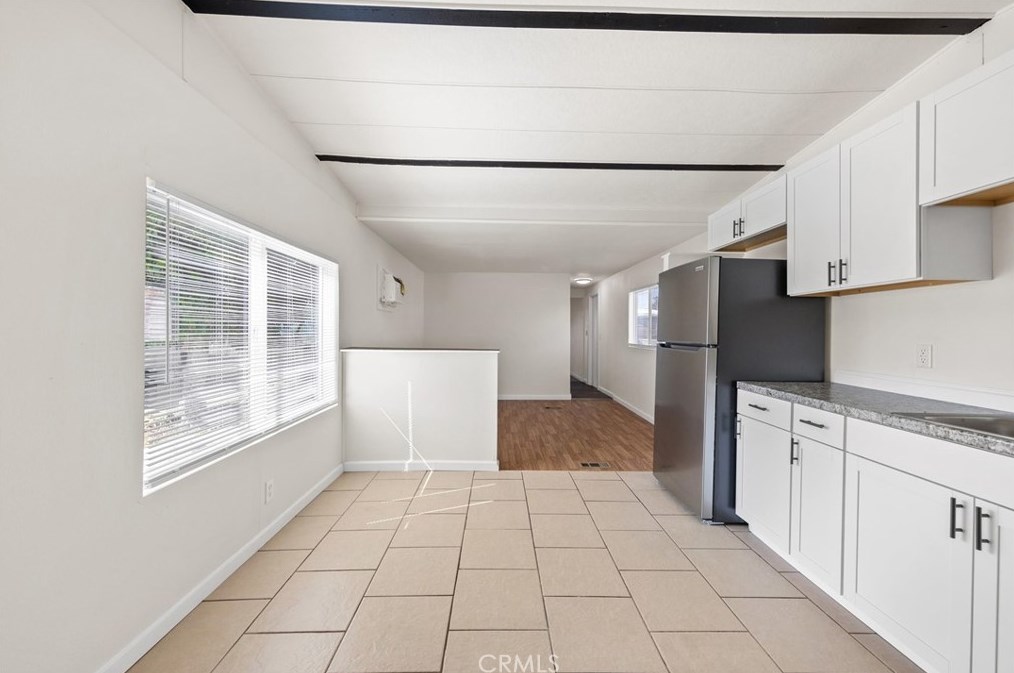 136 Fernwood Ln, Bakersfield CA  93308-4680 exterior