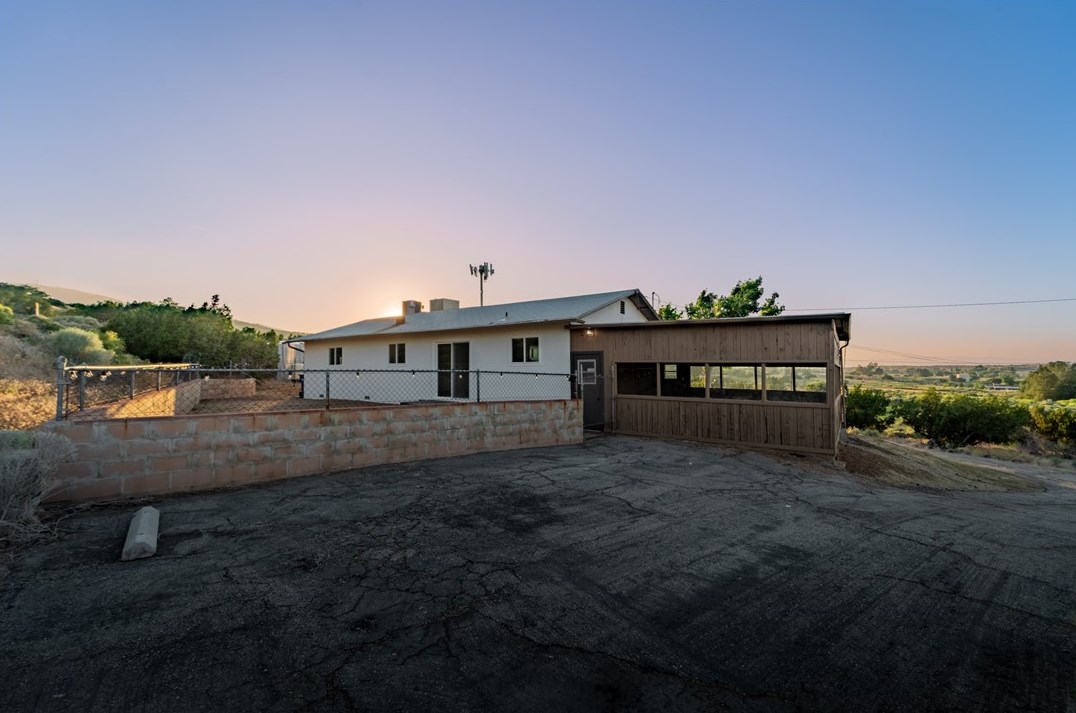 1100 Rae St, Palmdale, CA 93550-9344