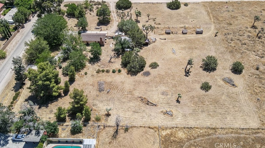 2516 Avenue, Palmdale, CA 93551-2420