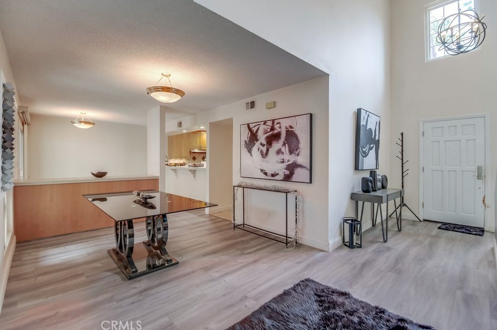 612 Indian Wl Ln, Thousand Oaks CA 91320-4112 exterior