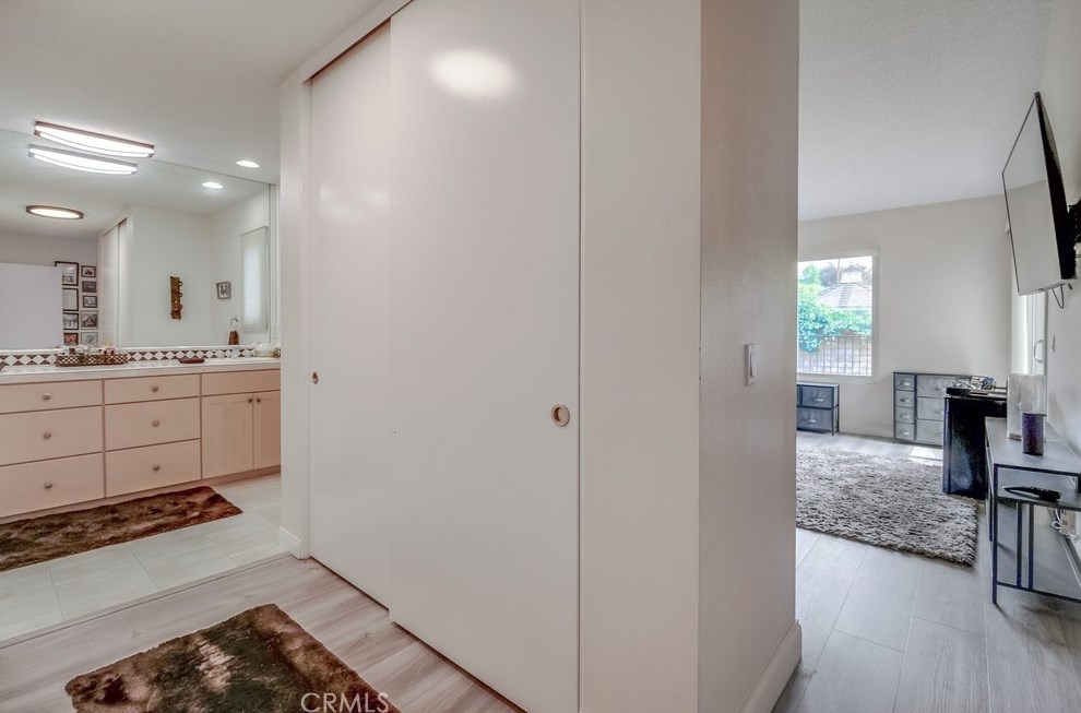 612 Indian Wl Ln, Thousand Oaks CA 91320-4112 exterior