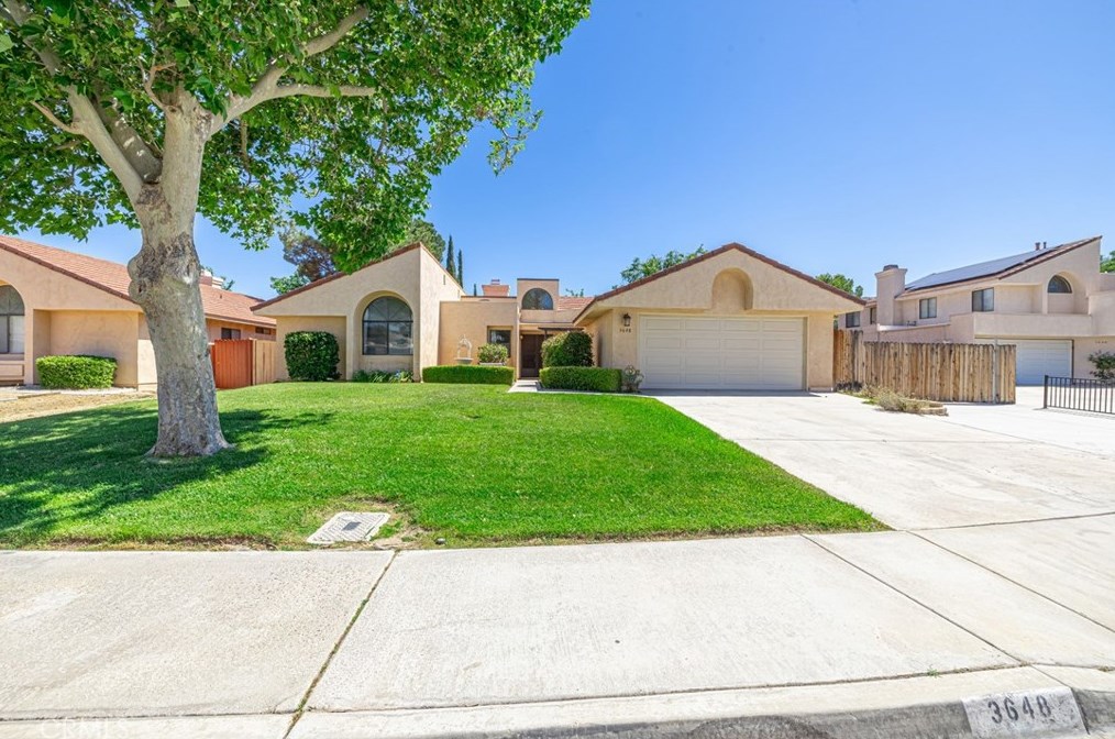 3648 Kim Ct, Lancaster, CA 93536-6208
