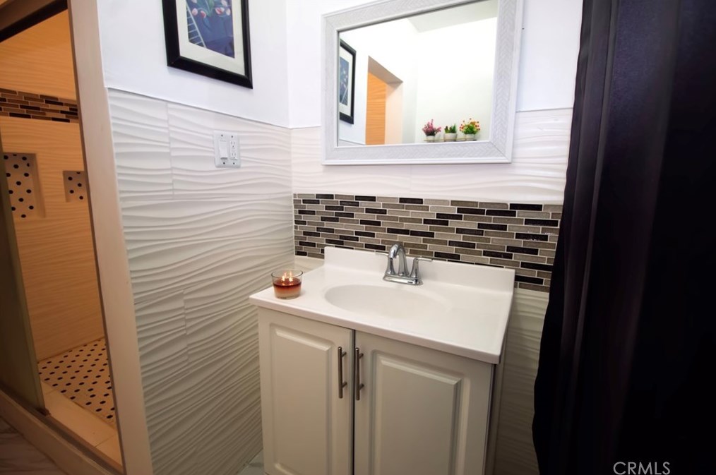 44861 5, Lancaster CA  93535-2640 exterior