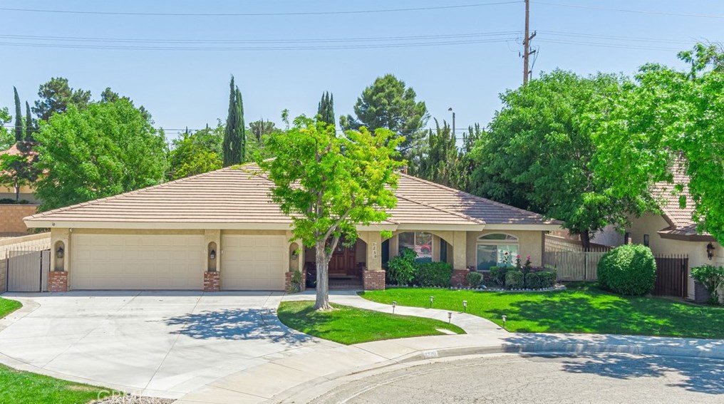 3700 Spice St, Lancaster, CA 93536-6322