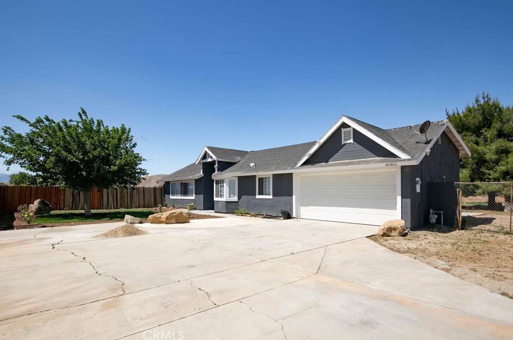 40903 Fieldspring St, Lancaster, CA 93535-7130