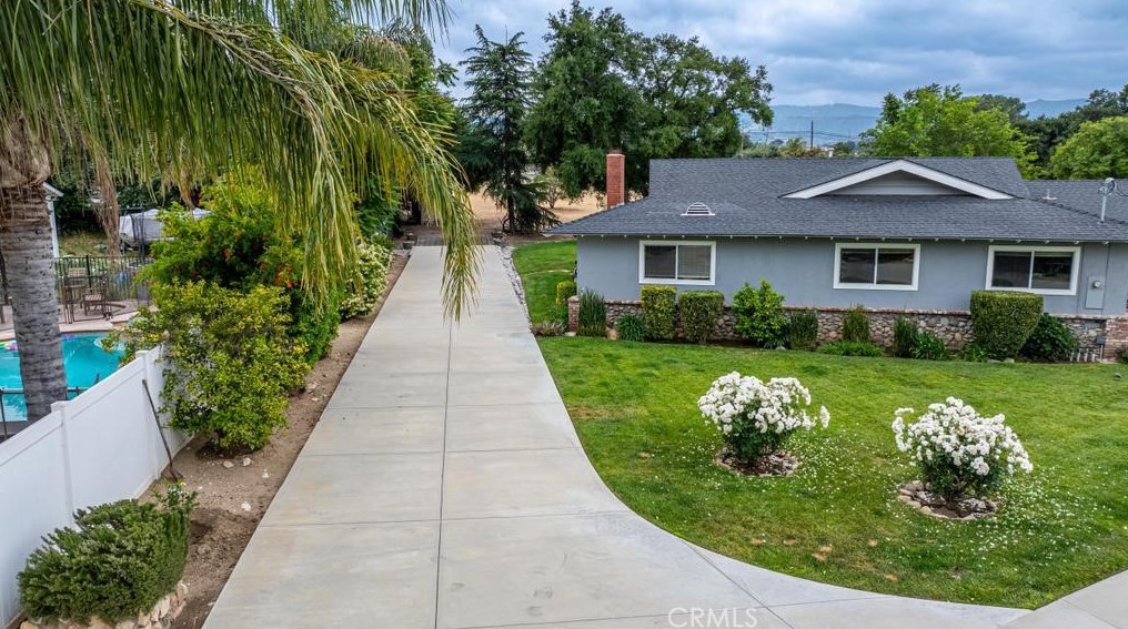 24637 Aden Ave, Santa Clarita, CA 91321