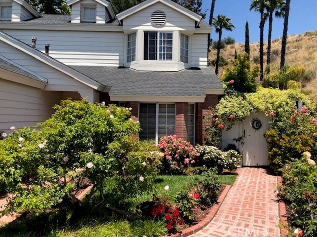28855 Kenroy Ave, Santa Clarita, CA 91387-1721