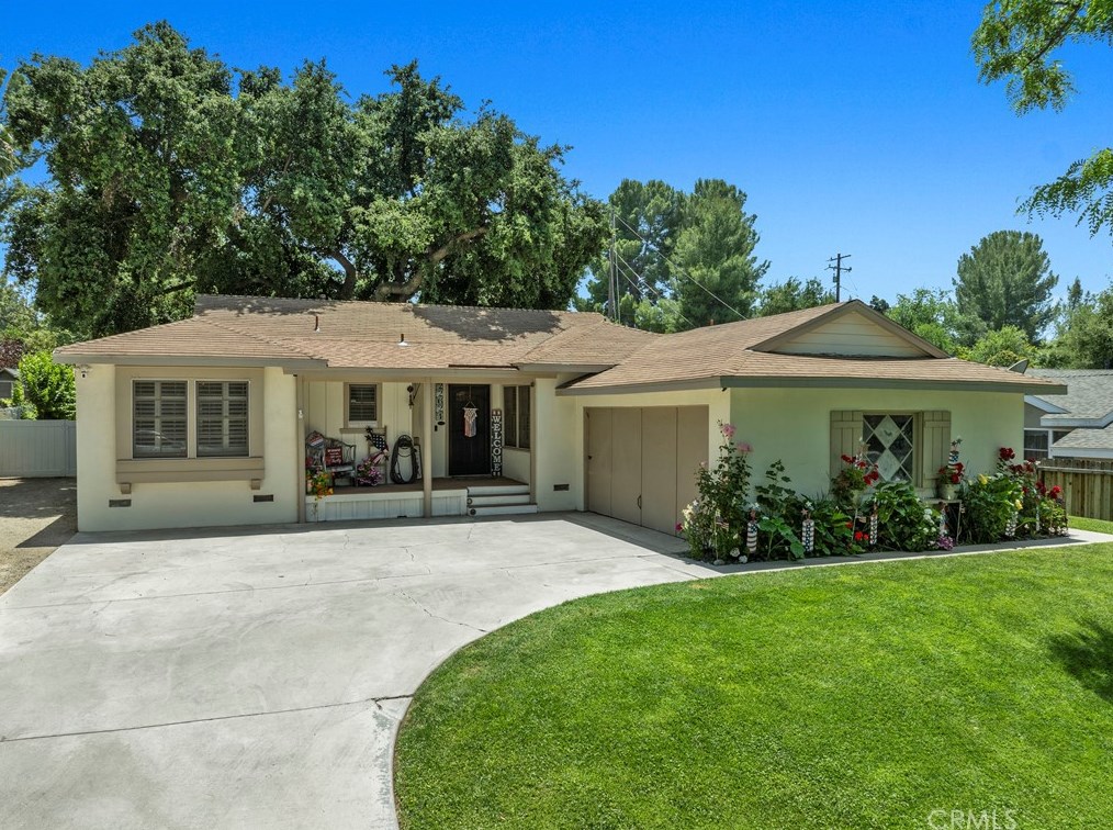 22624 Barbacoa Dr, Santa Clarita, CA 91350-2234