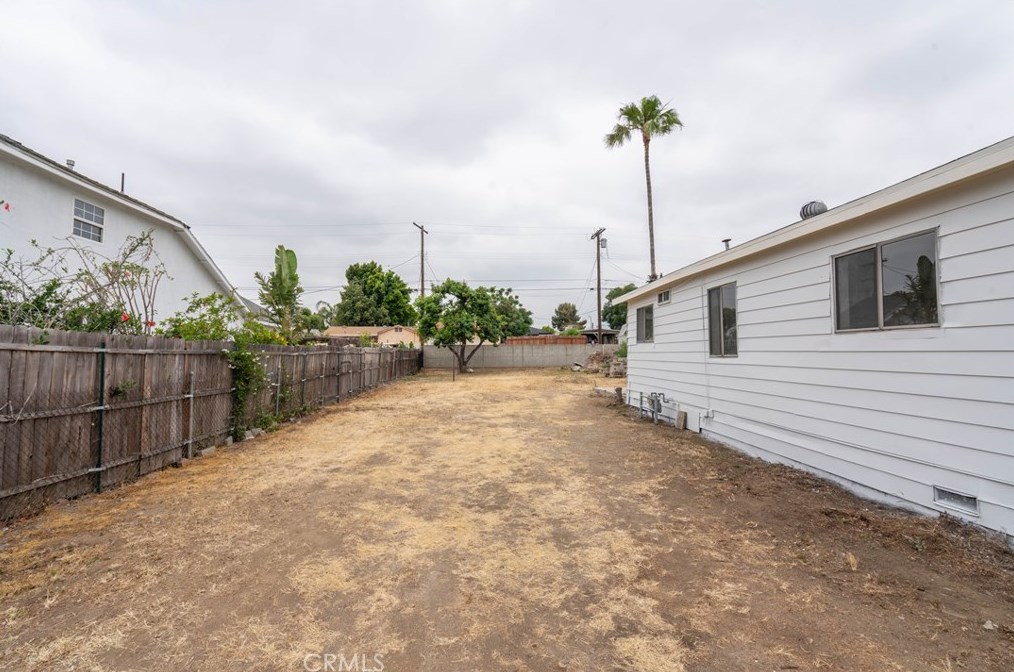 13107 Jouett St, Los Angeles CA  91331-2513 exterior