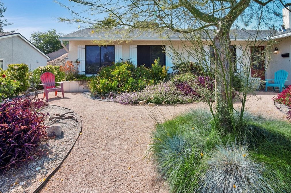 26821 Palacete Dr, Santa Clarita, CA 91354-2327