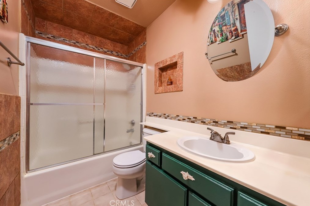 3011 Old Country Ave, Tropico Village CA 93560-7600 exterior