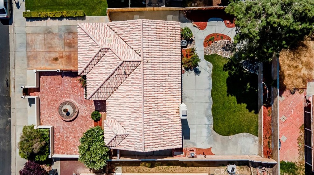 3011 Old Country Ave, Tropico Village CA 93560-7600 exterior