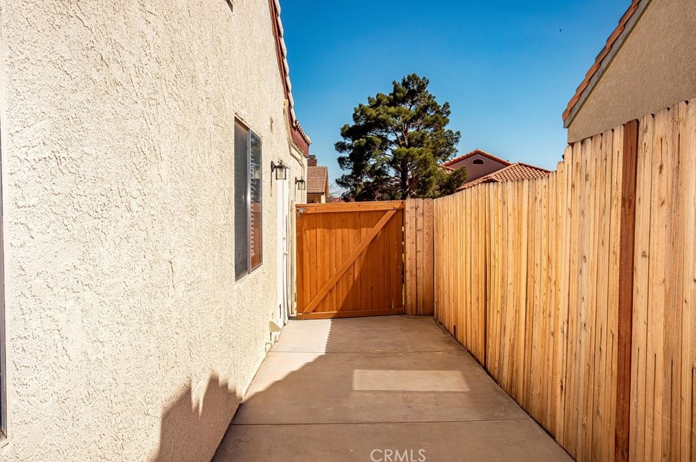 3011 Old Country Ave, Tropico Village CA 93560-7600 exterior