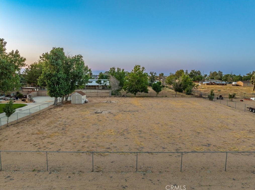 1547 Avenue, Palmdale CA  exterior