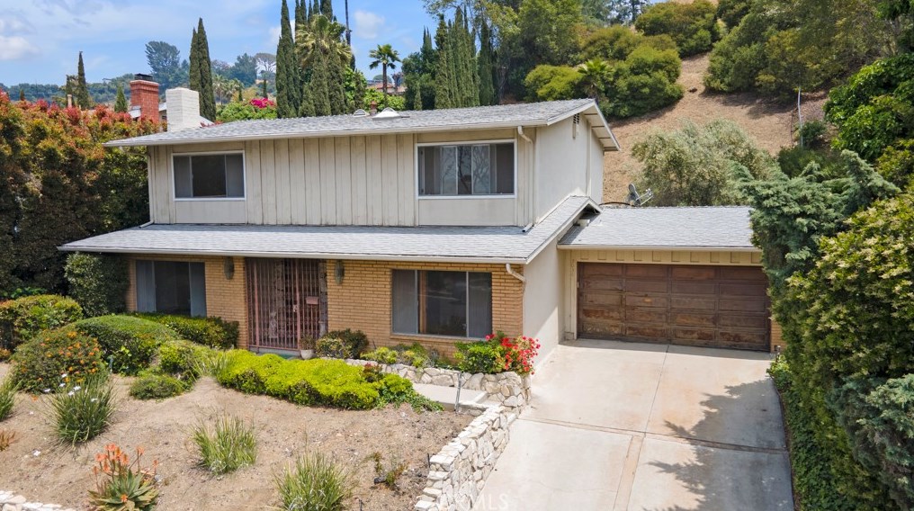 3036 Dona Susana Dr, North Hollywood, CA 91604