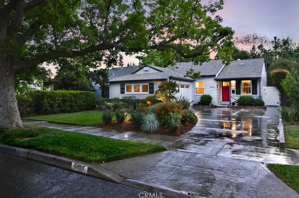 5805 Lemona Ave, Van Nuys, CA 91411