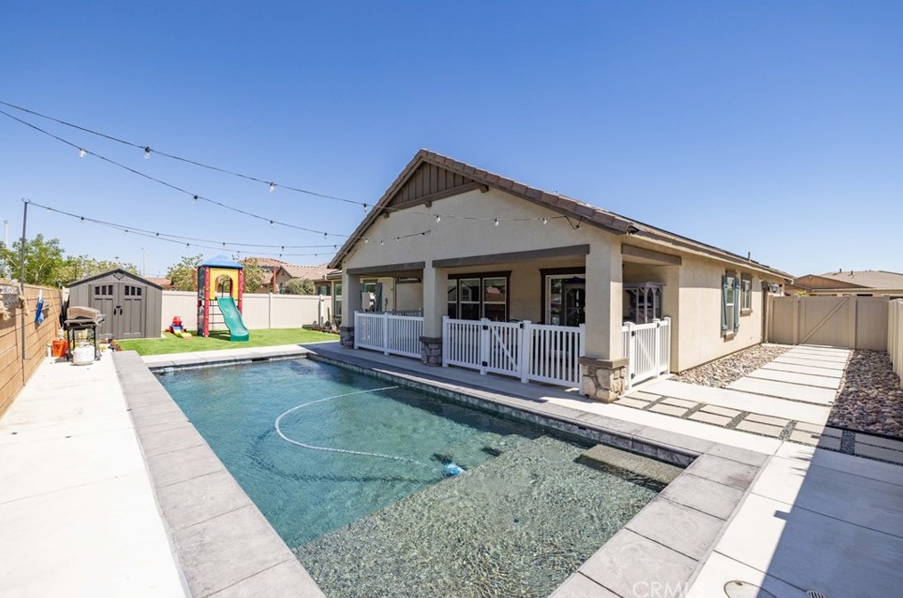 2041 Lingard St, Lancaster, CA 93535-6512