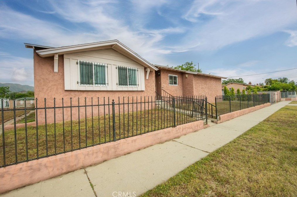 13122 Del Sur St, San Fernando, CA 91340