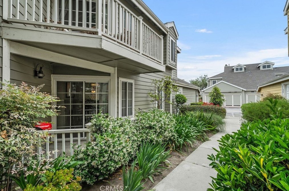6612 Clybourn Ave #91, North Hollywood, CA 91606